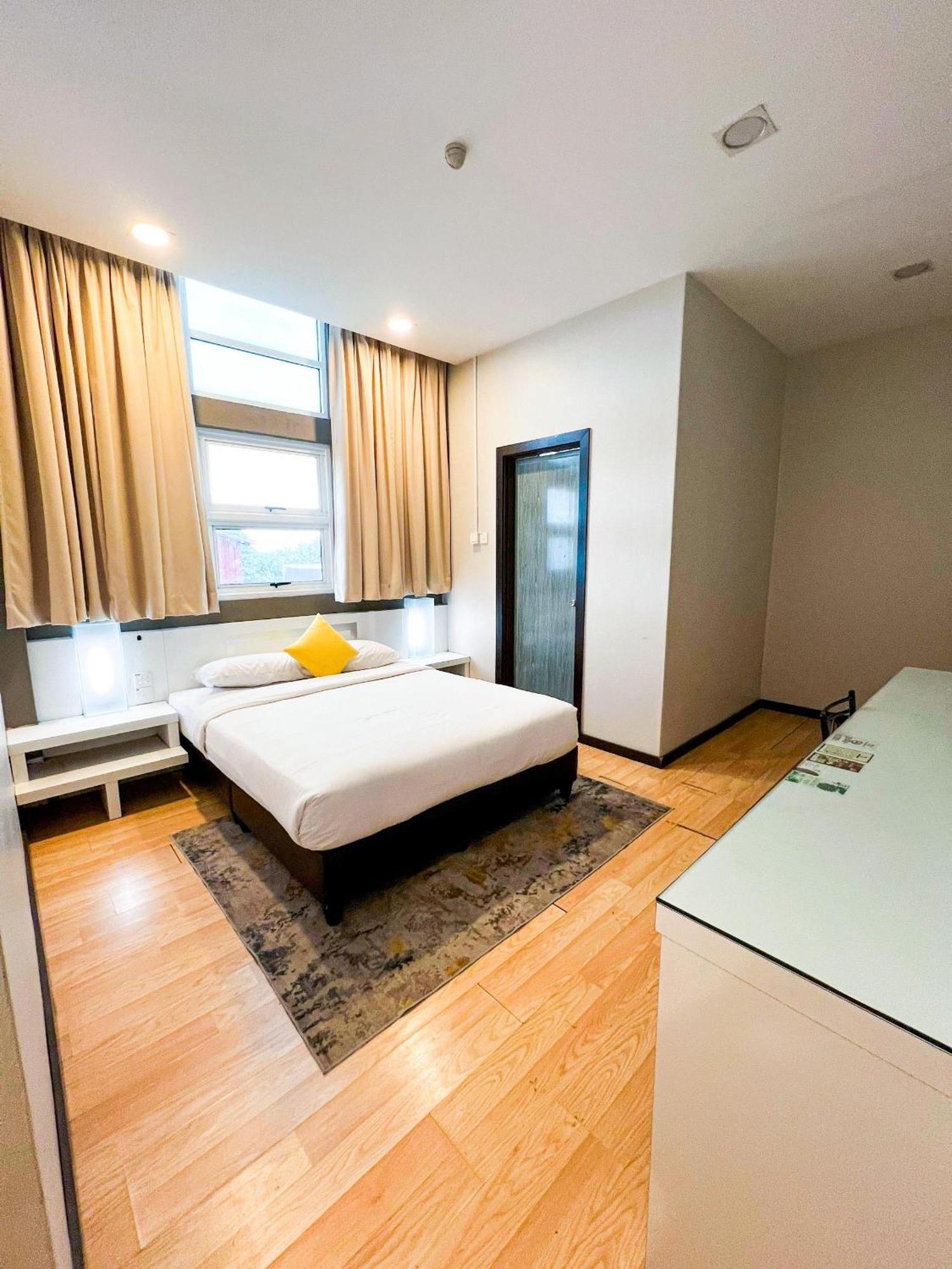 Lovita Hotel Куантан Екстер'єр фото